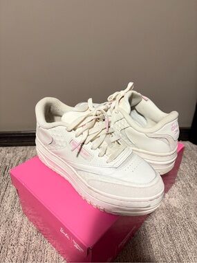 Reebok Women’s White and Pink Platform Sneakers